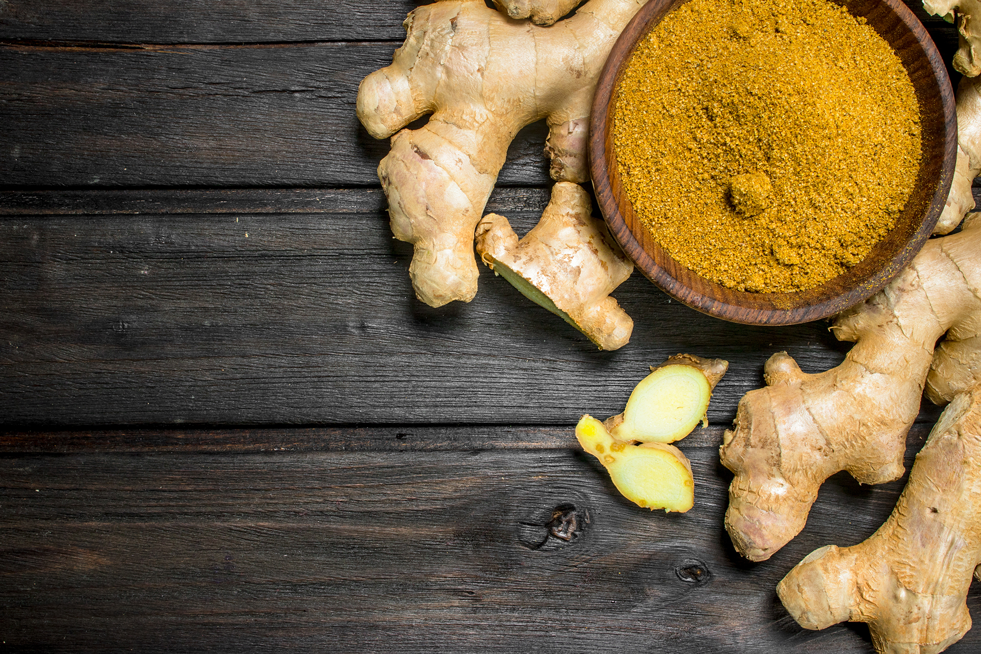 Ginger powder aids digestion, promotes healthy inflammation, supports gut health